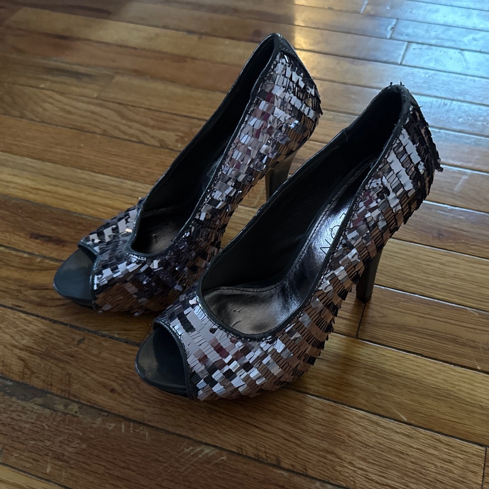 Shiny heels